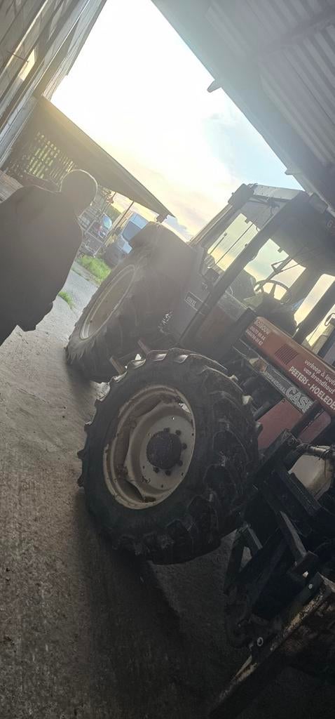 International 1056xl 1983 4x4 40km, Zakelijke goederen, Landbouw | Tractoren, Ophalen, 80 tot 120 Pk, 7500 tot 10000