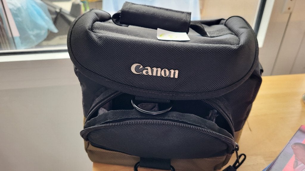 Canon tas voor fototoestel - zeer goede staat, Bijoux, Sacs & Beauté, Sacs | Sacs à dos, Moins de 30 cm, Autres marques, Moins de 25 cm