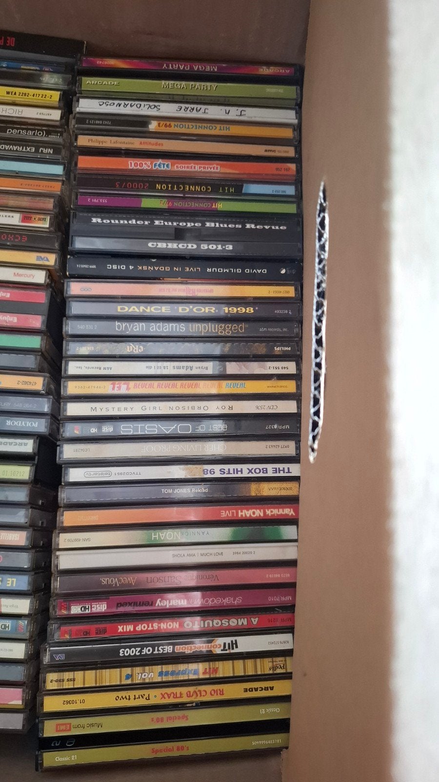 lot de 120 CD années 1980 1900 2000
###  Lot de nombreux C, Enlèvement