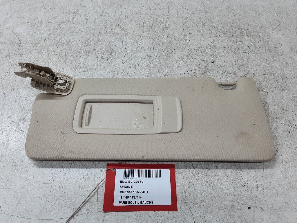 ZONNEKLEP LINKS BMW 3 serie (G20) (01-2018/03-2020), Gebruikt, Mevr. I. Hauben, BMW, Rue de l'Espoir 34 34
4030  GRIVEGNÉE, BE