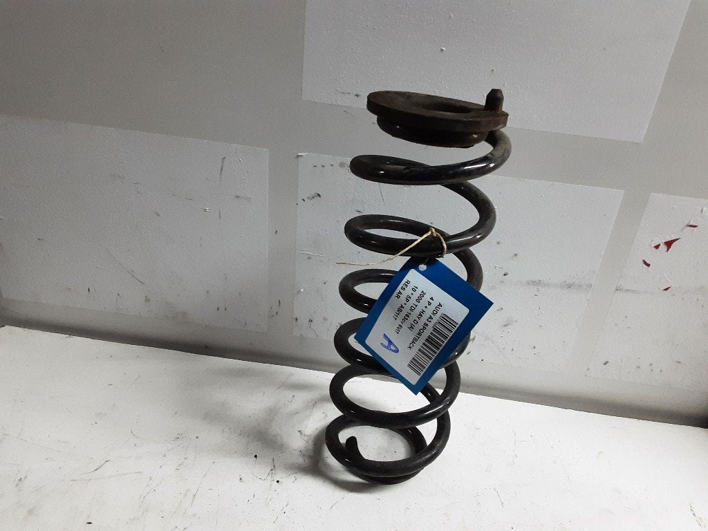 RESSORT DE SUSPENSION ARRIERE Audi A3 Sportback (8PA), Mevr. I. Hauben, Audi, Utilisé, Rue de l'Espoir 34 34
4030  GRIVEGNÉE, BE