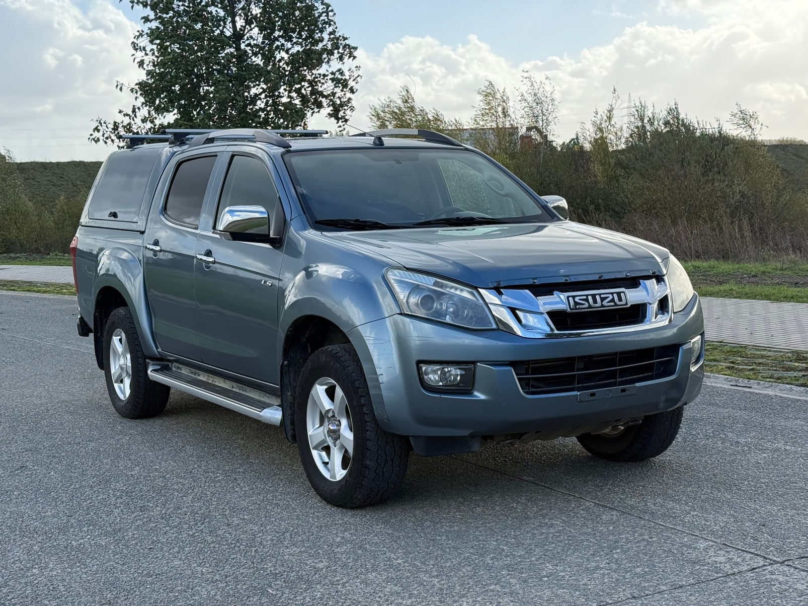ISUZU D MAX 2016, Auto's, Euro 5, Zwart, Overige kleuren, Leder