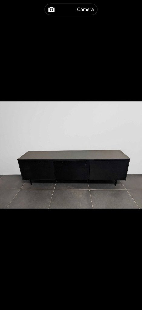 Tv meubel zwart met glazen deuren, Ophalen, 150 tot 200 cm, Zo goed als nieuw, Overige houtsoorten