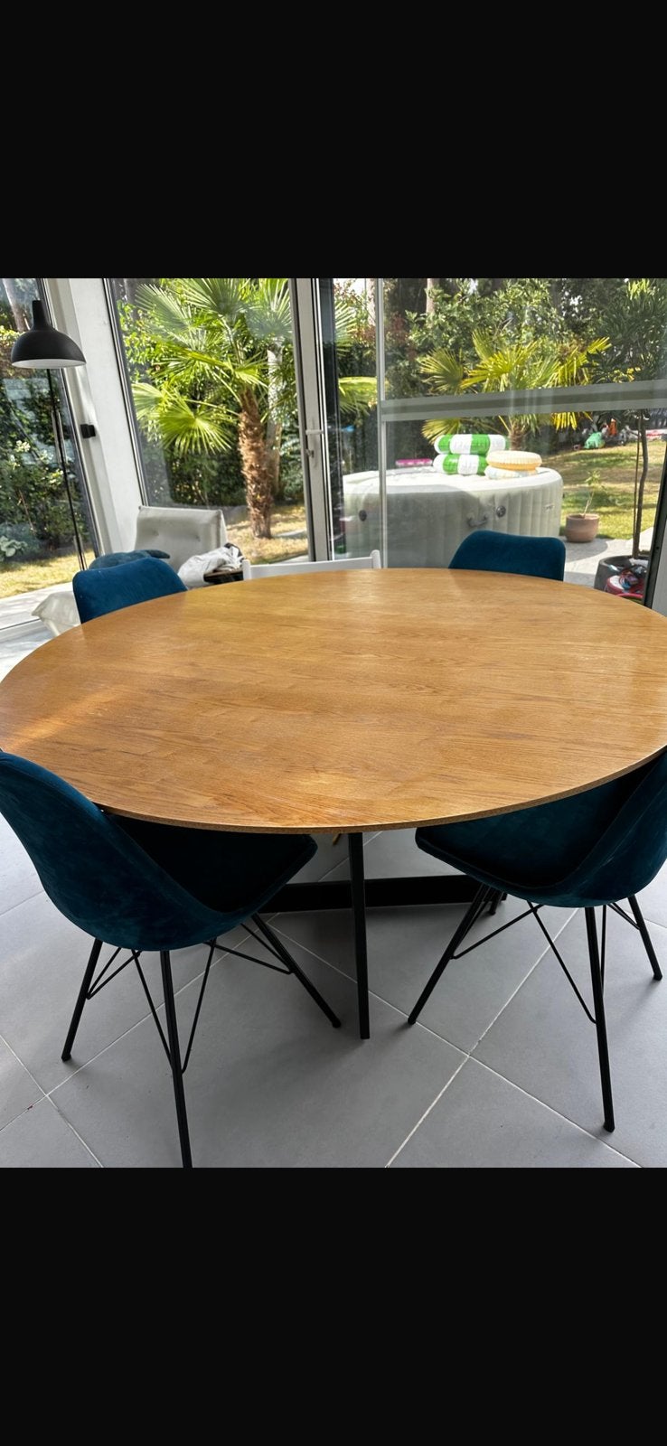 Rond (eik) houten eettafel te koop, diameter 140 cm, Huis en Inrichting, Ophalen, Zo goed als nieuw