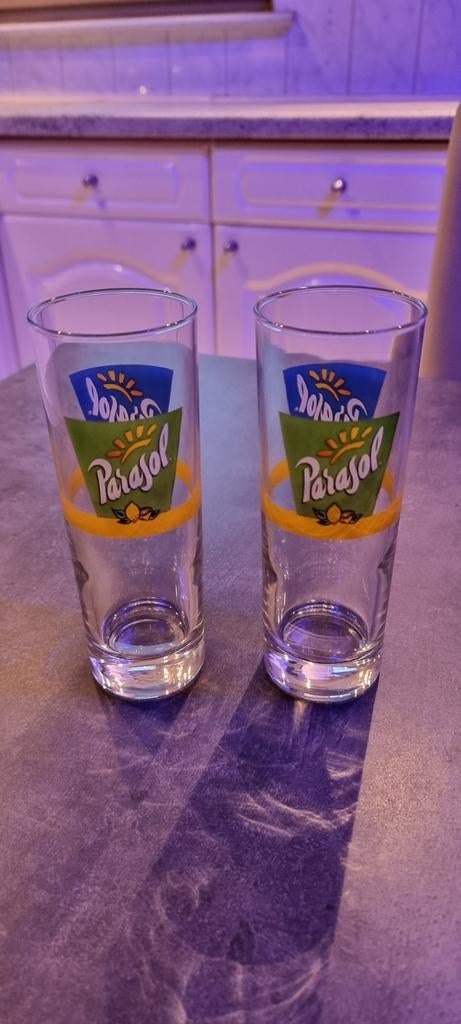 2 Parasol glazen

0,50 eur per stuk, Verzamelen, Ophalen, Zo goed als nieuw, Frisdrankglas