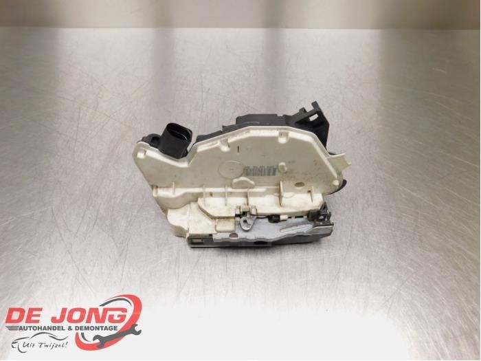 Serrure portière mécanique 4portes avant droite d'un Seat, Autos : Pièces & Accessoires, -, 3 mois de garantie, Utilisé, -