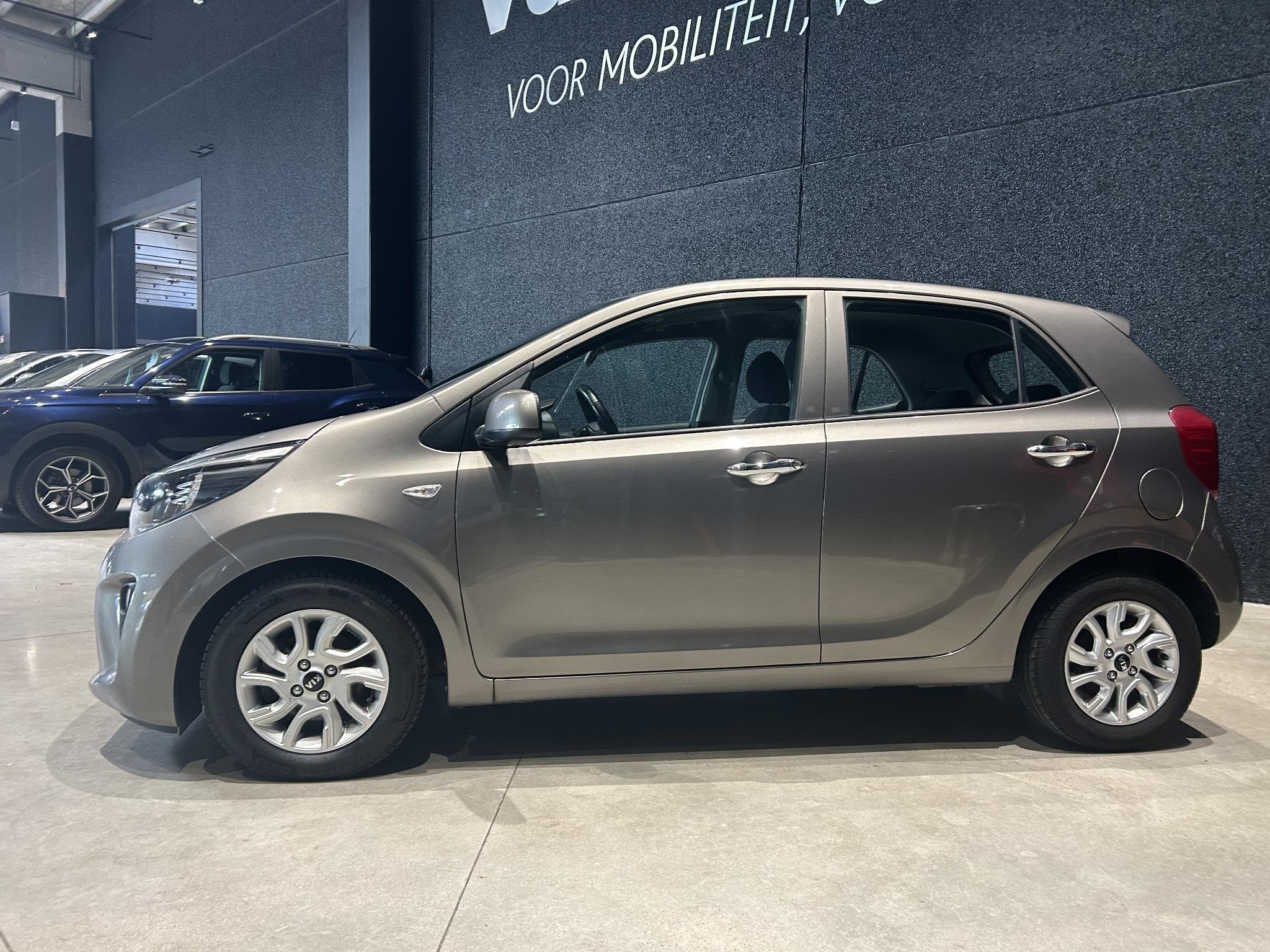 KIA Picanto Fusion 1.0 NAVI | CAMERA | AIRCO., Auto's, Voorwielaandrijving, Stof, Gebruikt, Zwart