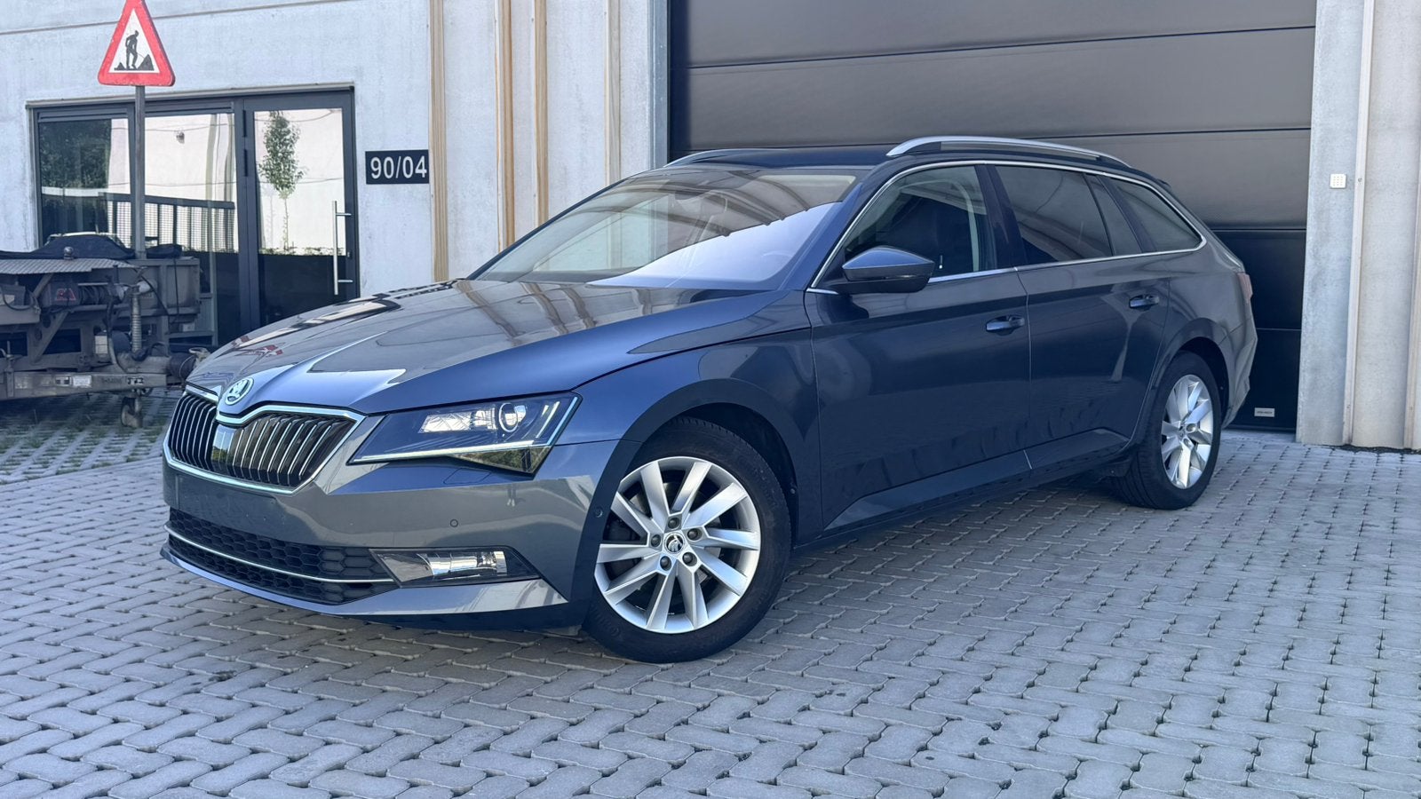 Skoda Superb 1.6 TDI Automaat – Topstaat – Goed uitgerust, Auto's, Zwart, Bedrijf, 5 deurs, Te koop
