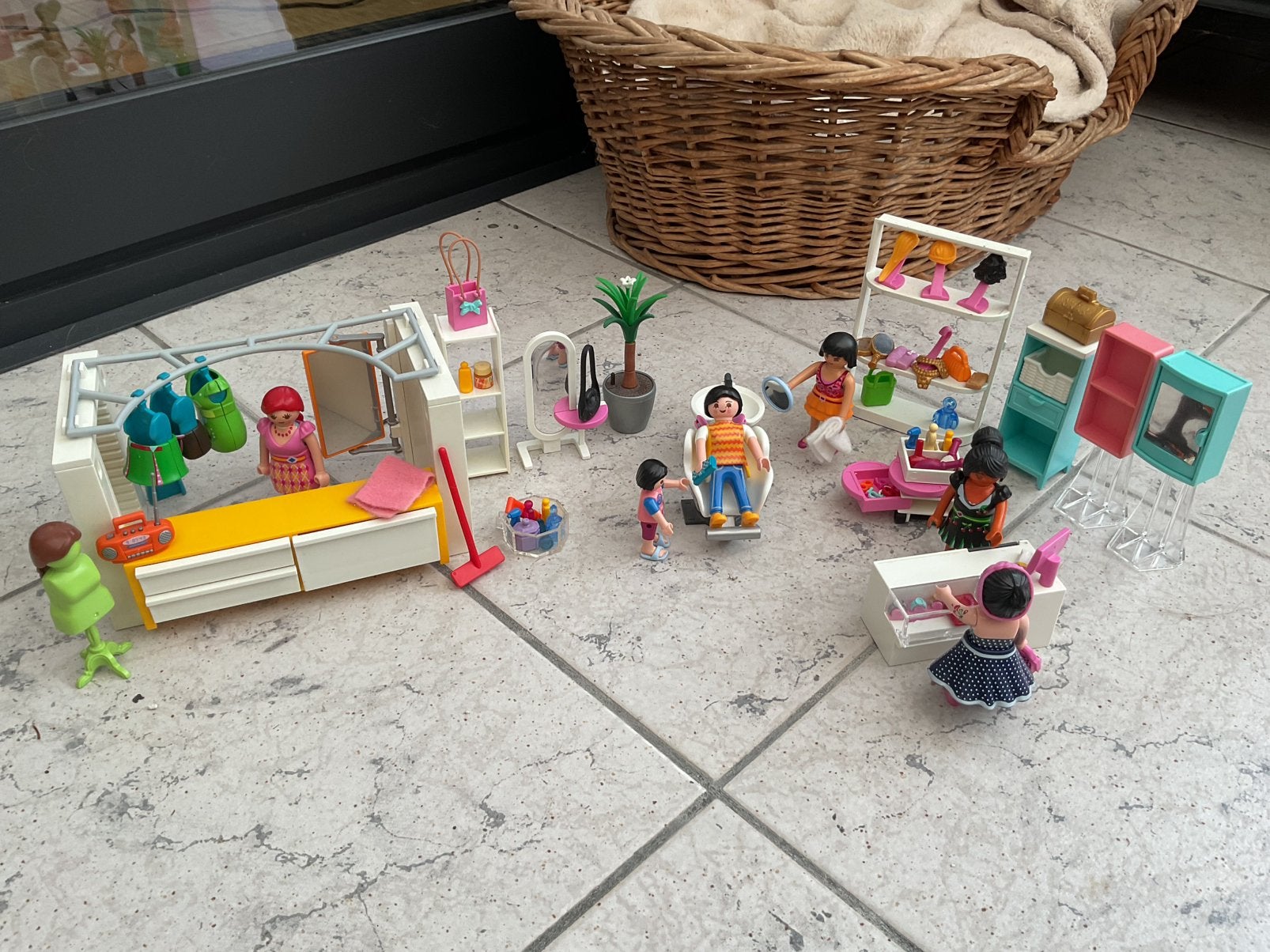 Playmobil beautysalon samenstelling, Ophalen of Verzenden, Zo goed als nieuw
