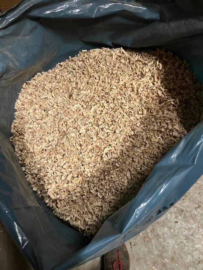 140liter zak zaagsel / houtkrullen, Ophalen, Zo goed als nieuw