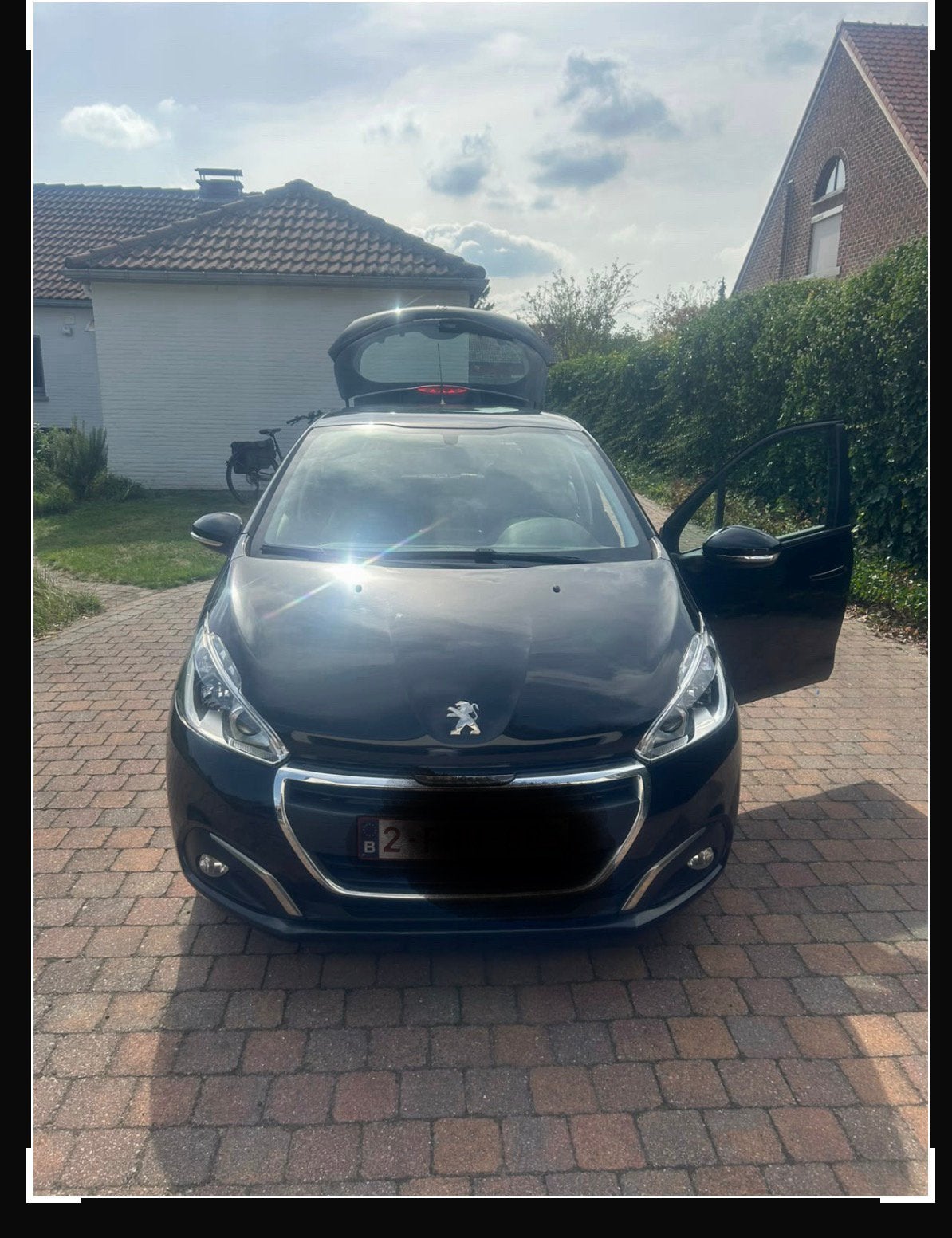 Peugeot 208 - 1.2i Puretech Active benzine/manueel, Autos, Achat, Euro 6, Noir, 5 portes