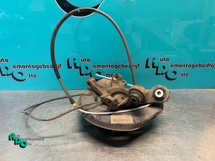 Joint arrière gauche d'un BMW 1-Serie (1-Serie 03-), -, 3 mois de garantie, Utilisé, -