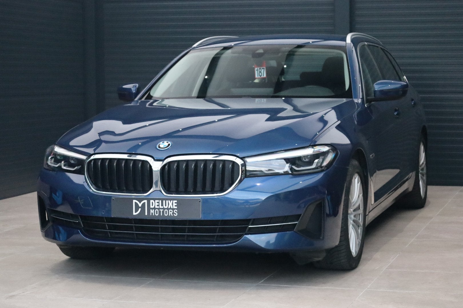 BMW 530 e Touring Navi Zetelverw. PDC Airco LED Trekhaak, Auto's, BMW, Automaat, 1998 cc, 4 cilinders, Blauw