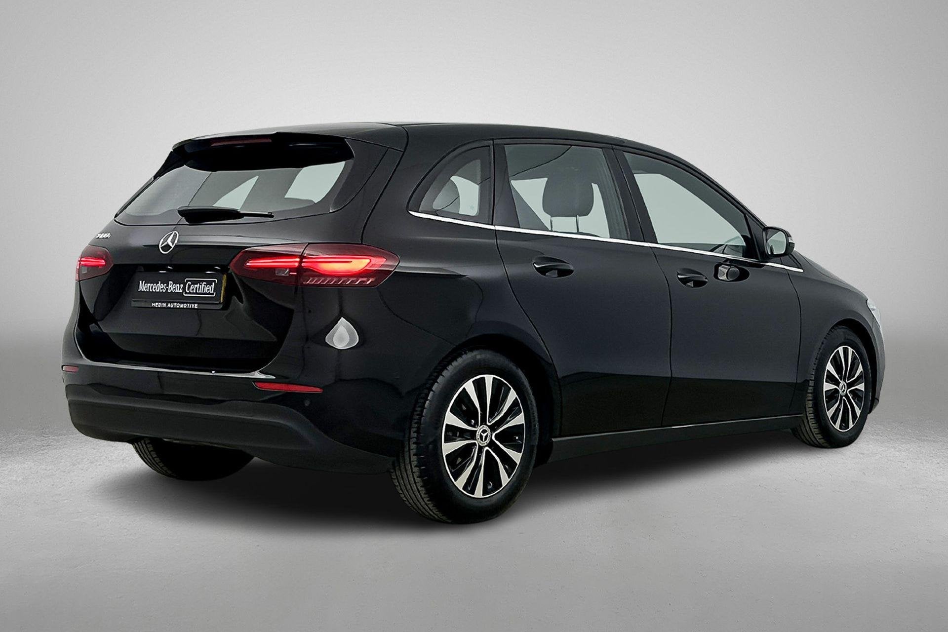Mercedes-Benz B-Klasse B 180 Automaat Star Edition Limited |, 745 kg, Monovolume, Gebruikt, 4 cilinders