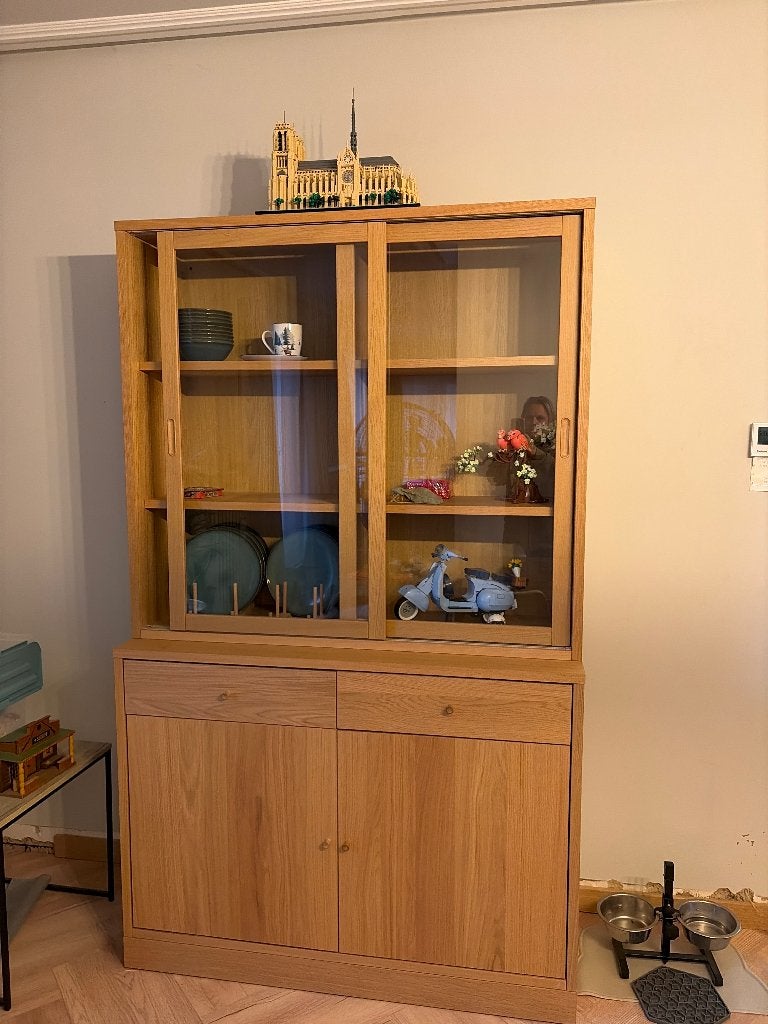 Kast, Ophalen, Zo goed als nieuw, Met deur(en)