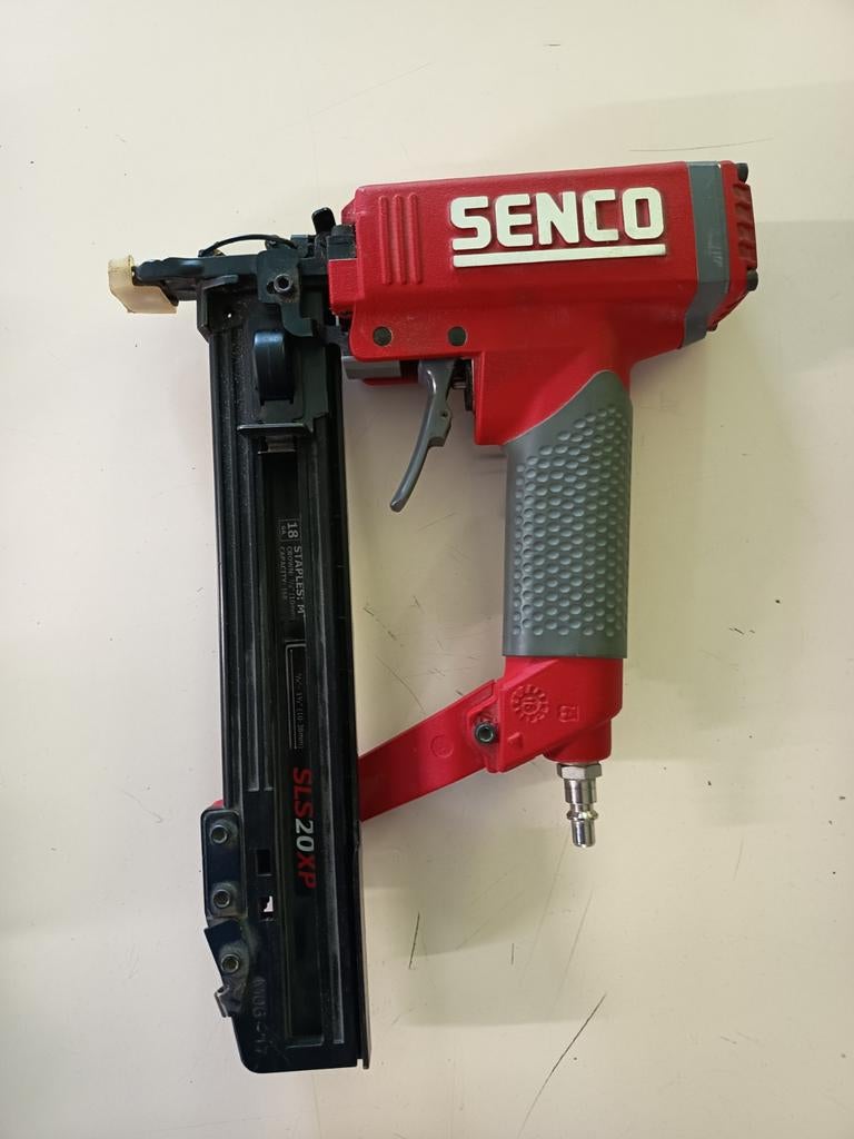 Senco SLS20XP Nietjestacker, Ophalen