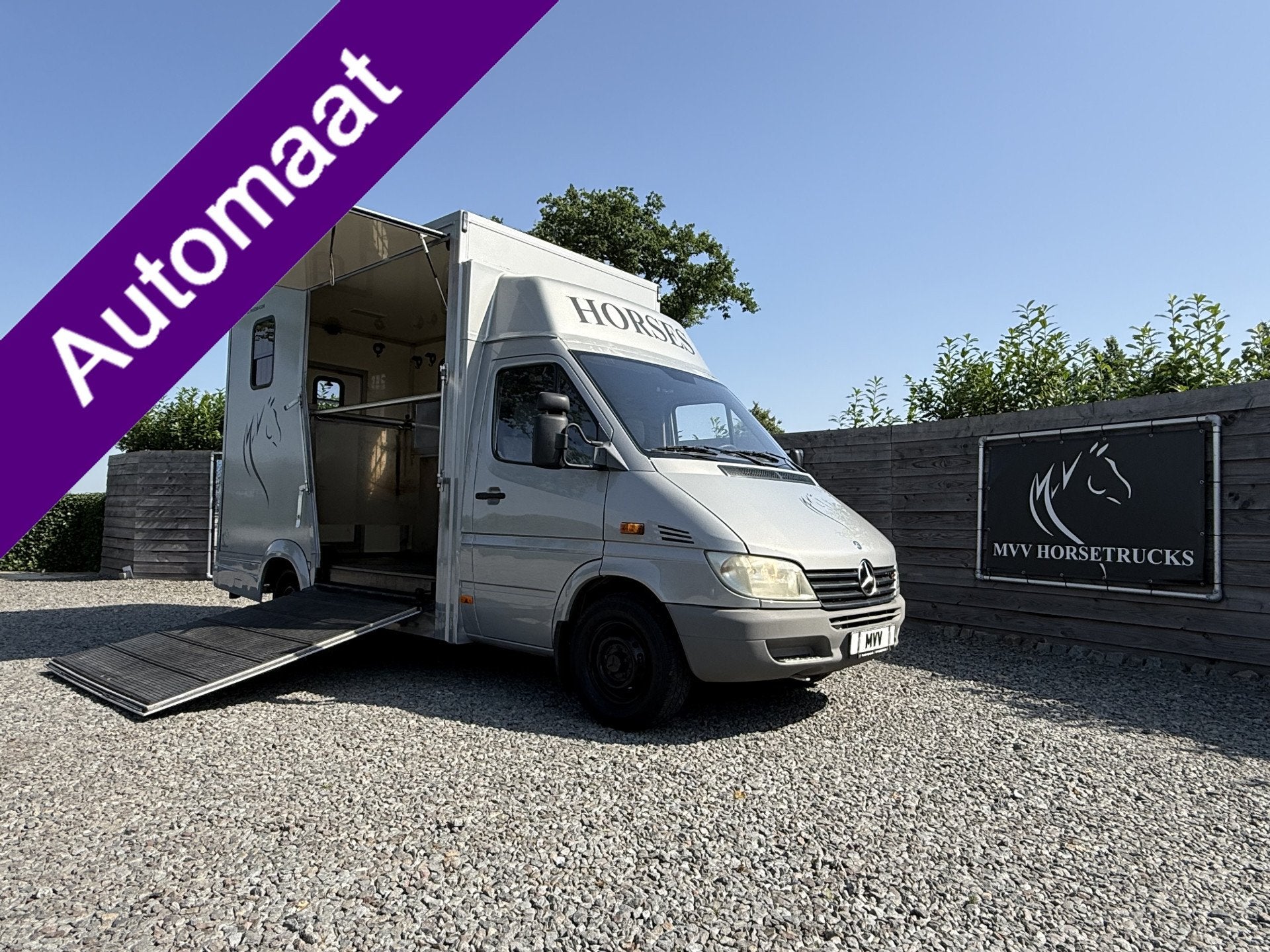 Mercedes-Benz Sprinter | HORSETRUCK | TVW | CLASSIC 3XL | 20, Weduwestraat 12
4884MV  WERNHOUT, NL, Paardenwagentje NL | MVV HORSETRUCKS