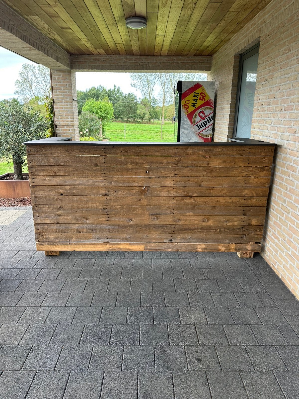 Bar, bar extérieur, Enlèvement, Utilisé