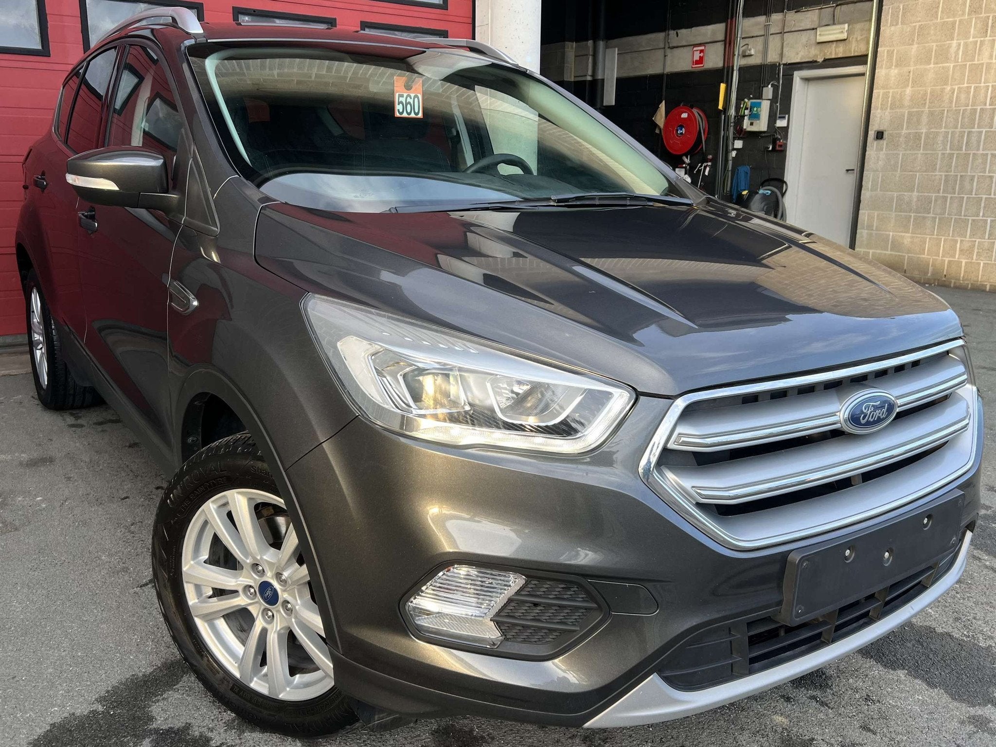 Ford Kuga 1.5 EcoBoost ECO FWD Business + NAVI + CAR-PASS, Argent ou Gris, Electronic Stability Program (ESP), Euro 6, Entreprise