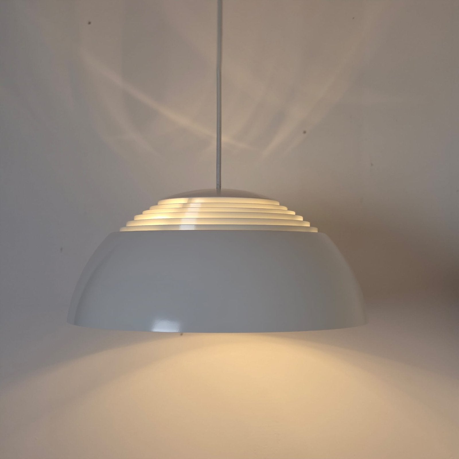 Louis Poulsen AJ Royal, lampe suspendue, Arne Jacobsen, 1950, Enlèvement ou Envoi, Scandinavisch, verlichting, industrieel, retro, Danish design