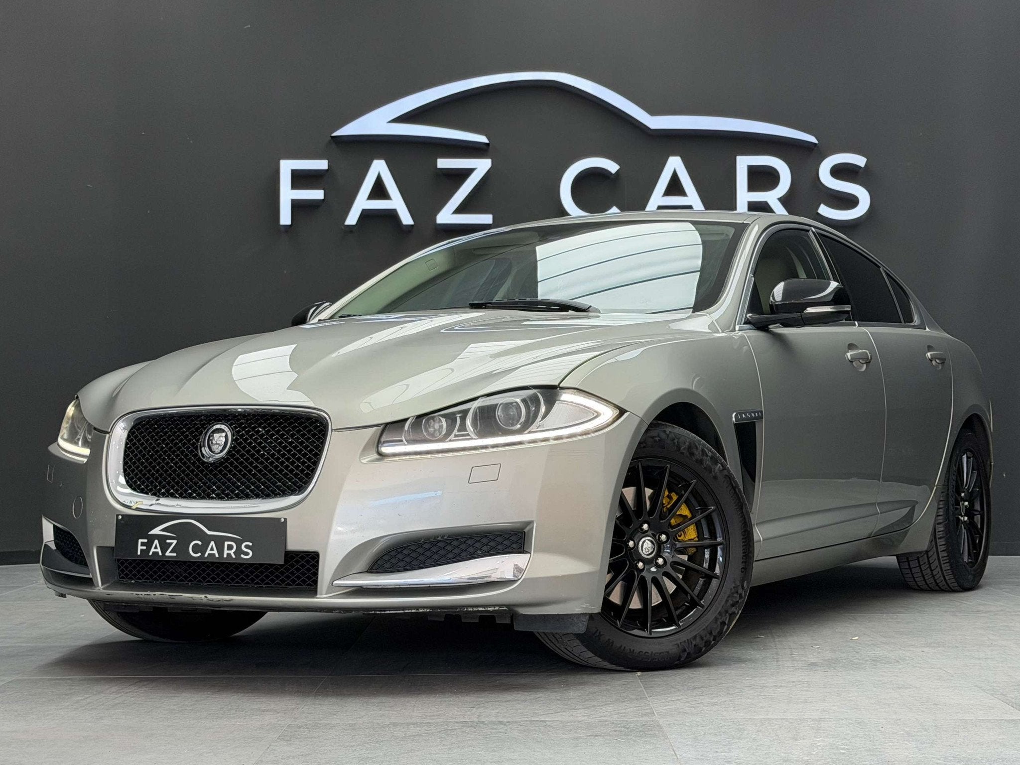Jaguar XF 2.2 D * XENON + CUIR + GPS + CAMERA *, Cuir, Achat, Entreprise, XF