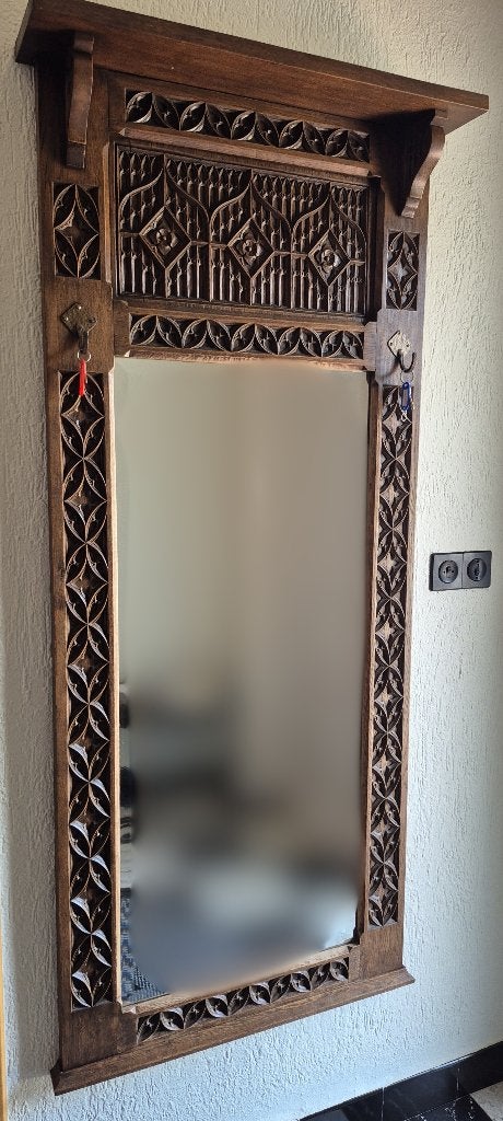 Vintage spiegel met houtsnijkunst, Antiek en Kunst, Ophalen, Overige vormen, 50 tot 100 cm, 150 tot 200 cm