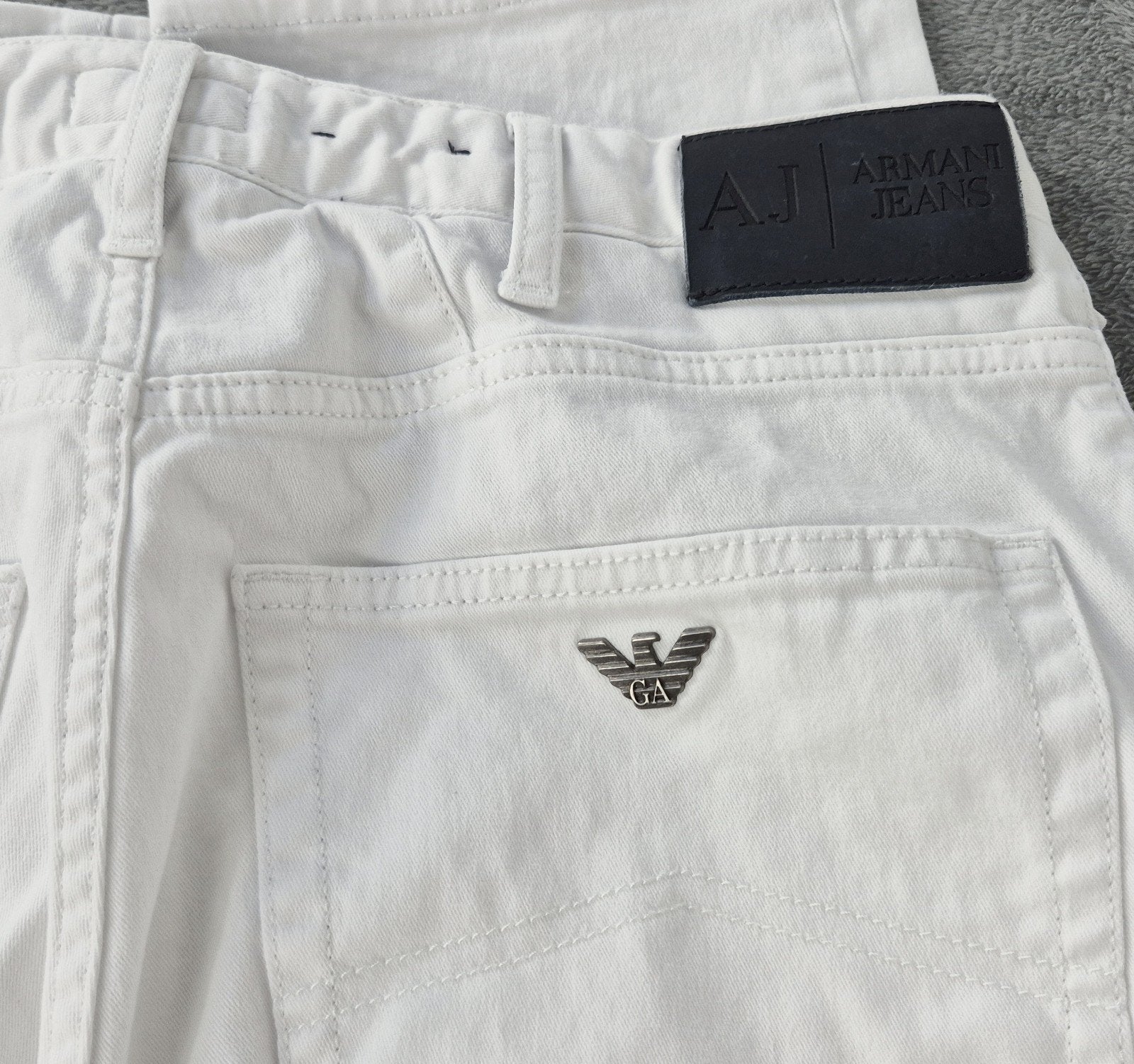 Armani wit broek, Armani Jeans, Maat 48/50 (M), Wit, Ophalen of Verzenden