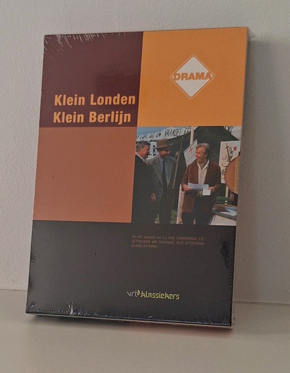 DVD-BOX VRT klassiekers Klein Londen Klein Berlijn, Alle leeftijden, Verzenden, Nieuw in verpakking, Nederlands