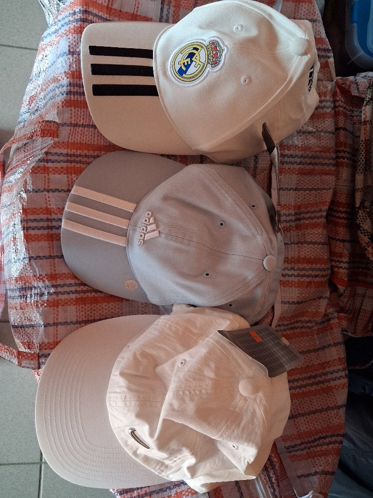 Casquettes Adidas, nike ,nouvelles, Sport en Fitness, Ophalen of Verzenden, Nieuw