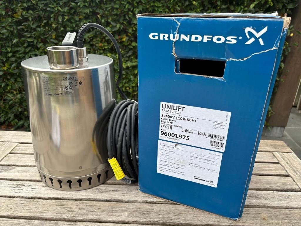 nieuwe dompelpomp grundfos, Ophalen, Nieuw, Elektrisch, Dompelpomp