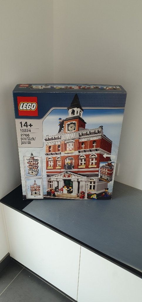 Lego Creator expert 10224 Gemeentehuis, Nieuw en sealed, Lego, Nieuw, Ophalen of Verzenden, Ongeopend/sealed