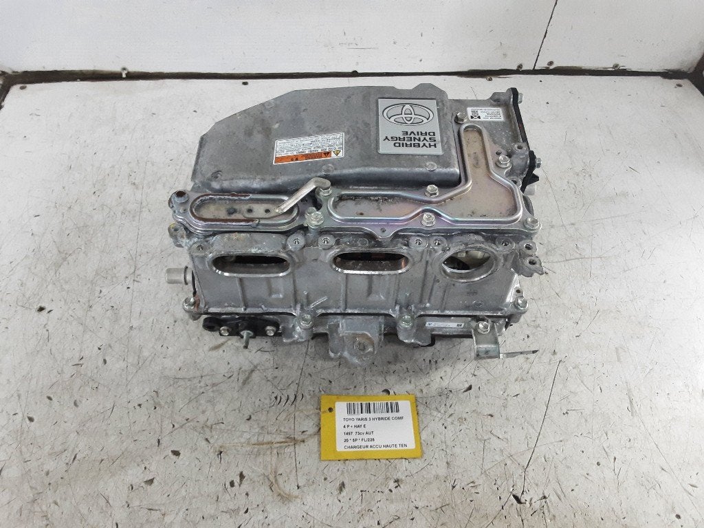 CHARGEUR DE BATTERIE (G920052033), Autos : Divers, Toyota Deutschland GmbH, Utilisé, Kundenbetreuung@toyota.de, Toyota-Allee 2
50858  Köln, DE