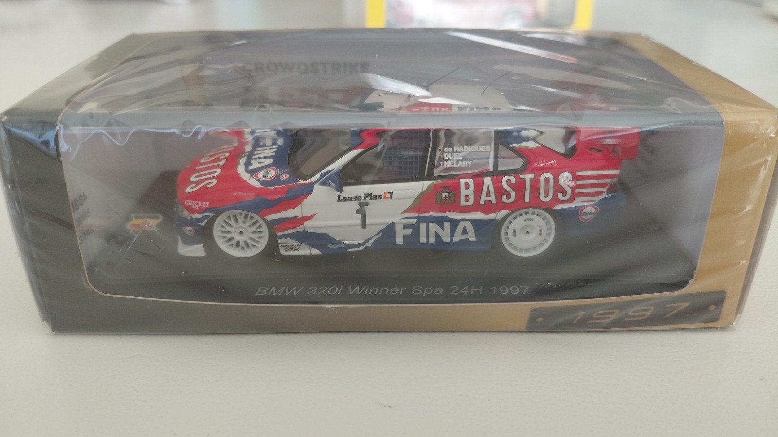 Spark 1/43 BMW 320i Spa 24h 1997 Bastos, Enlèvement ou Envoi, Neuf, Voiture, Autres marques