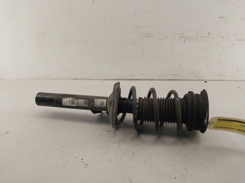 SCHOKBREKER LINKS VOOR Volkswagen Golf Sportsvan (AUVS), Gebruikt, Volkswagen, Volkswagen AG, Kundenbetreuung@volkswagen.de