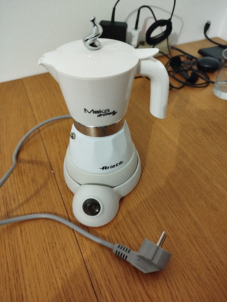 Cafetière Moka Électrique Ariete Moka Aroma (Blanche), Electroménager, Réservoir d'eau amovible, Enlèvement ou Envoi, 2 à 4 tasses