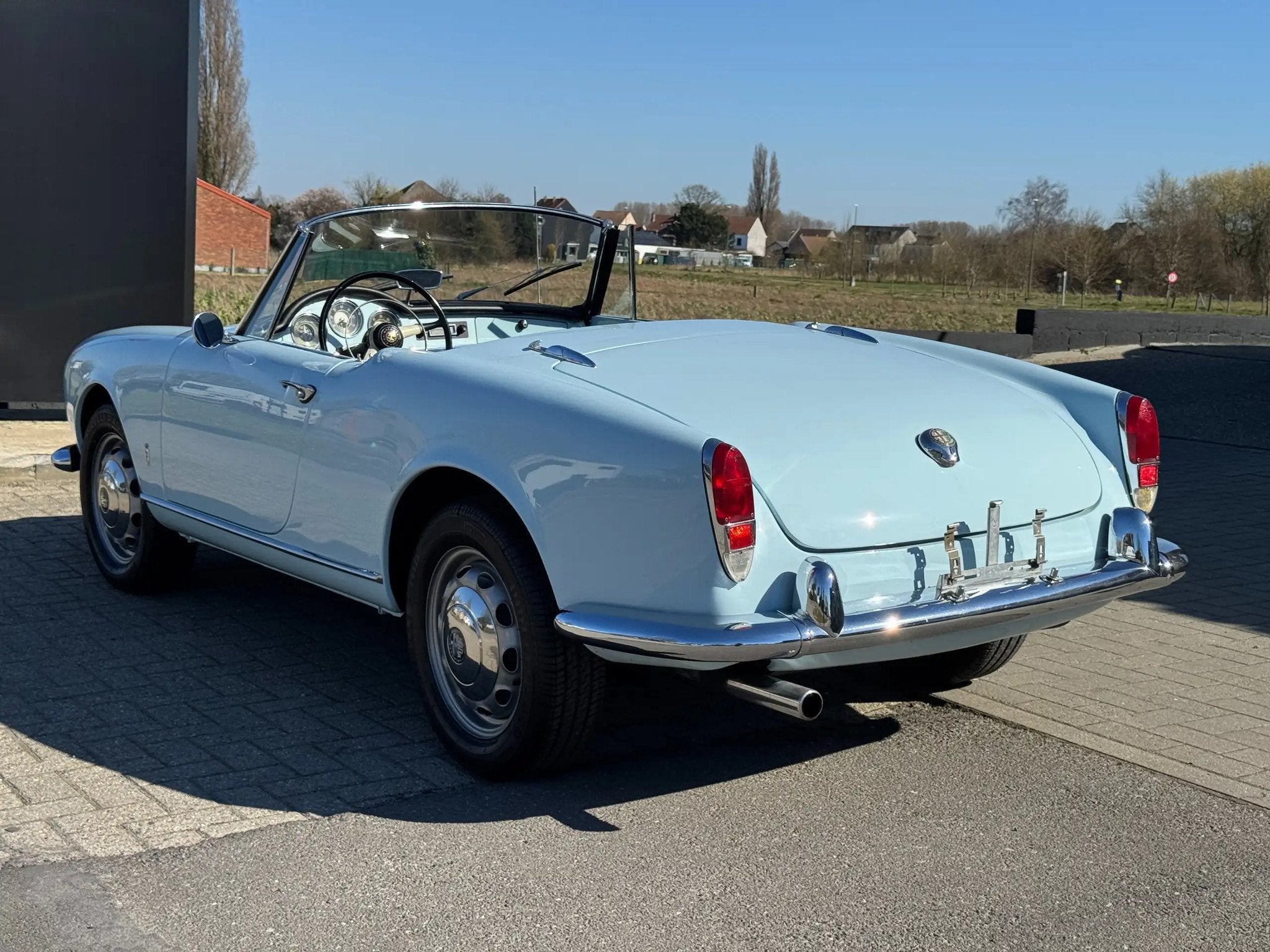 Alfa Romeo Giulietta Spider 1300 cc Completely restored 0483, foto 4