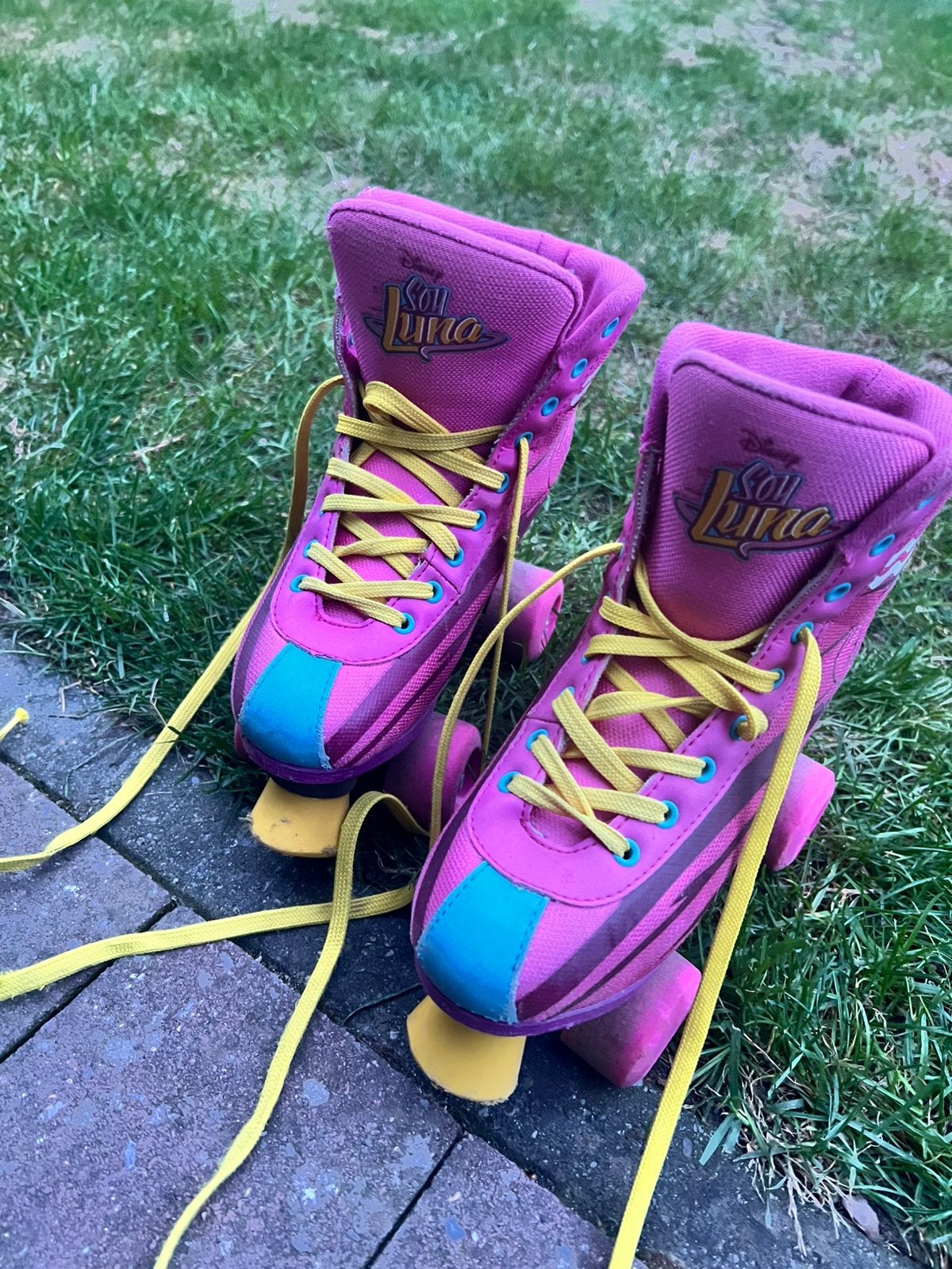 patins à roulettes pour filles taille 34/35, Enlèvement, Utilisé