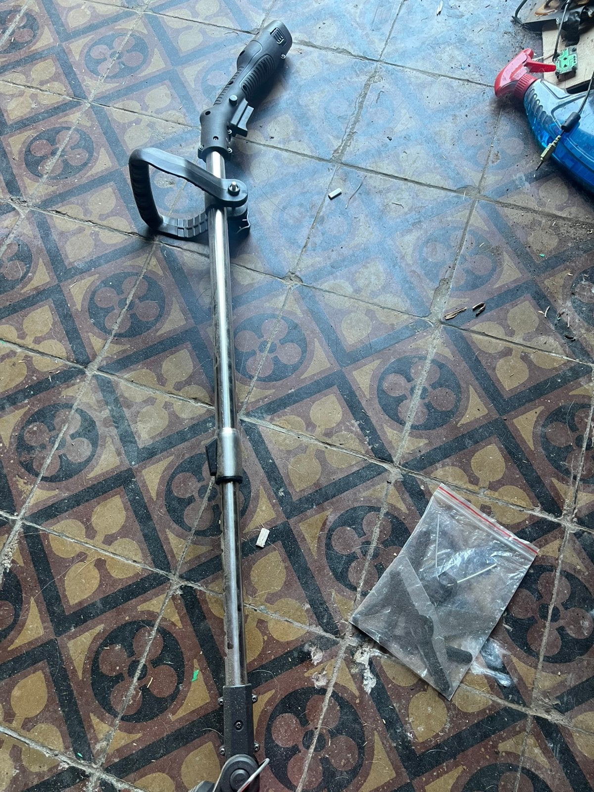 Kanten maaier op baterij nieuw, Tuin en Terras, Ophalen, Zo goed als nieuw