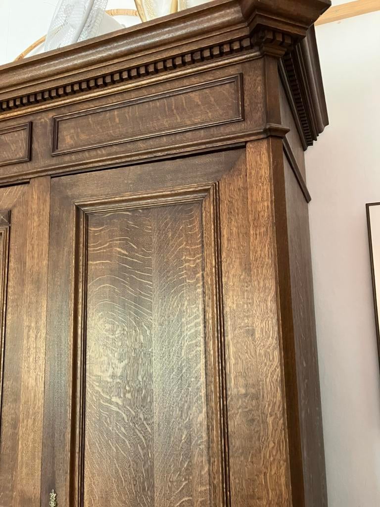 Antiek eiken kast in eik afm h.2,40. B.2m d o,60m, Antiek en Kunst, Antiek | Meubels | Kasten, Ophalen