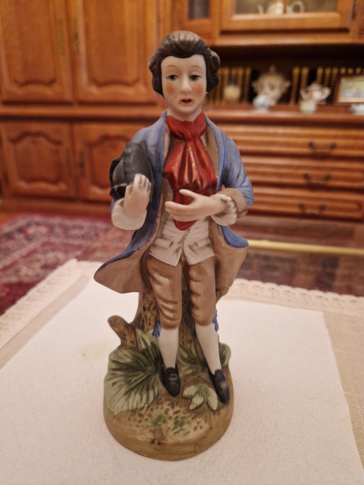 Porseleinen koekjesbeeldje, Ophalen