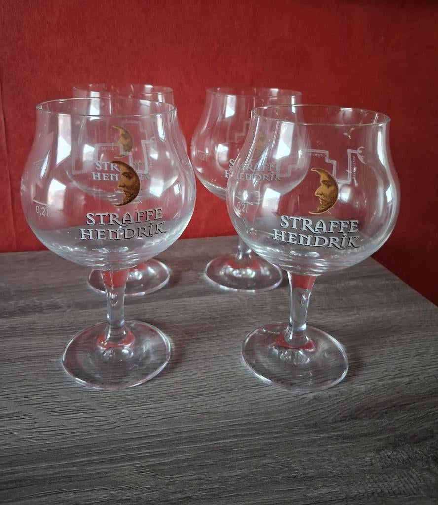 Te koop 4 Straffe  hendrik glazen  groot nieuw., Enlèvement