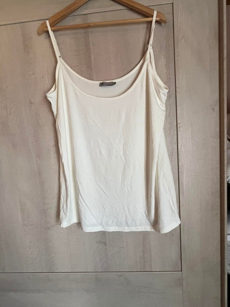 top creme auvry 2xl, Vêtements | Femmes, Grandes tailles, D'Auvry, Enlèvement ou Envoi, Porté, Chemise ou Top