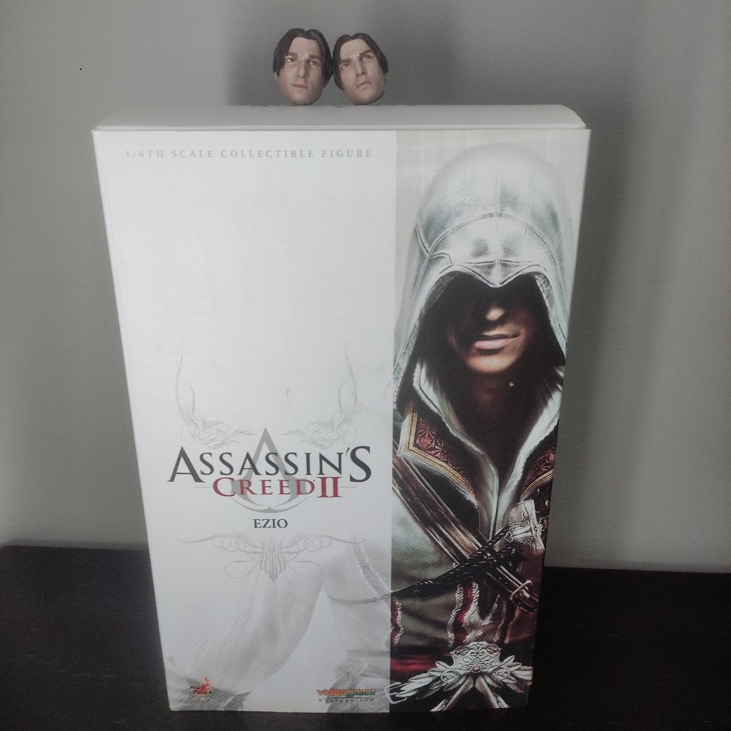 Assassins Creed II Hot Toys Ezio + 2 custom head sculpts, Verzamelen, Ophalen of Verzenden, Nieuw