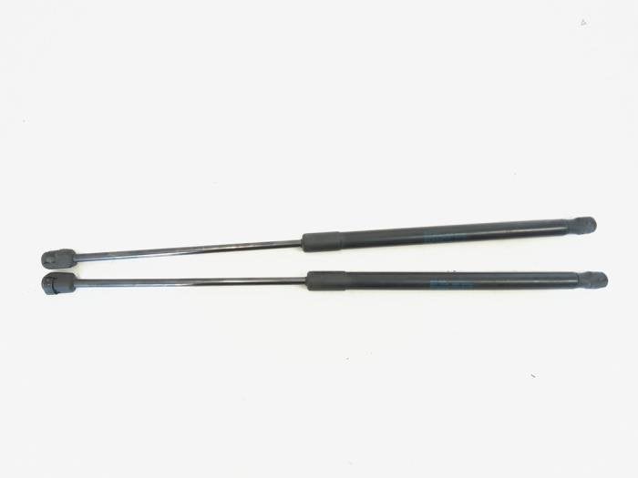 Kit amortisseur gaz hayon d'un Volkswagen Polo, Volkswagen, -, 3 mois de garantie, Utilisé