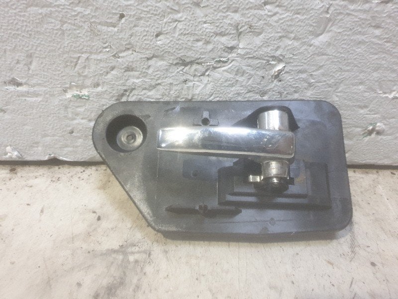 PORTIERGREEP BINNEN RECHTS ACHTER Omega B (25 / 26 / 27), Gebruikt, Opel, Kontakt-opel@opel.com, Bahnhofsplatz
65423  Rüsselsheim am Main, DE