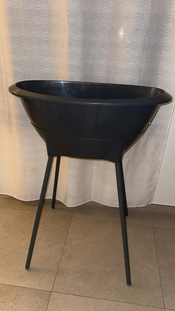 Baby bad met staander luma, Kinderen en Baby's, Badjes en Verzorging, Ophalen, Zo goed als nieuw