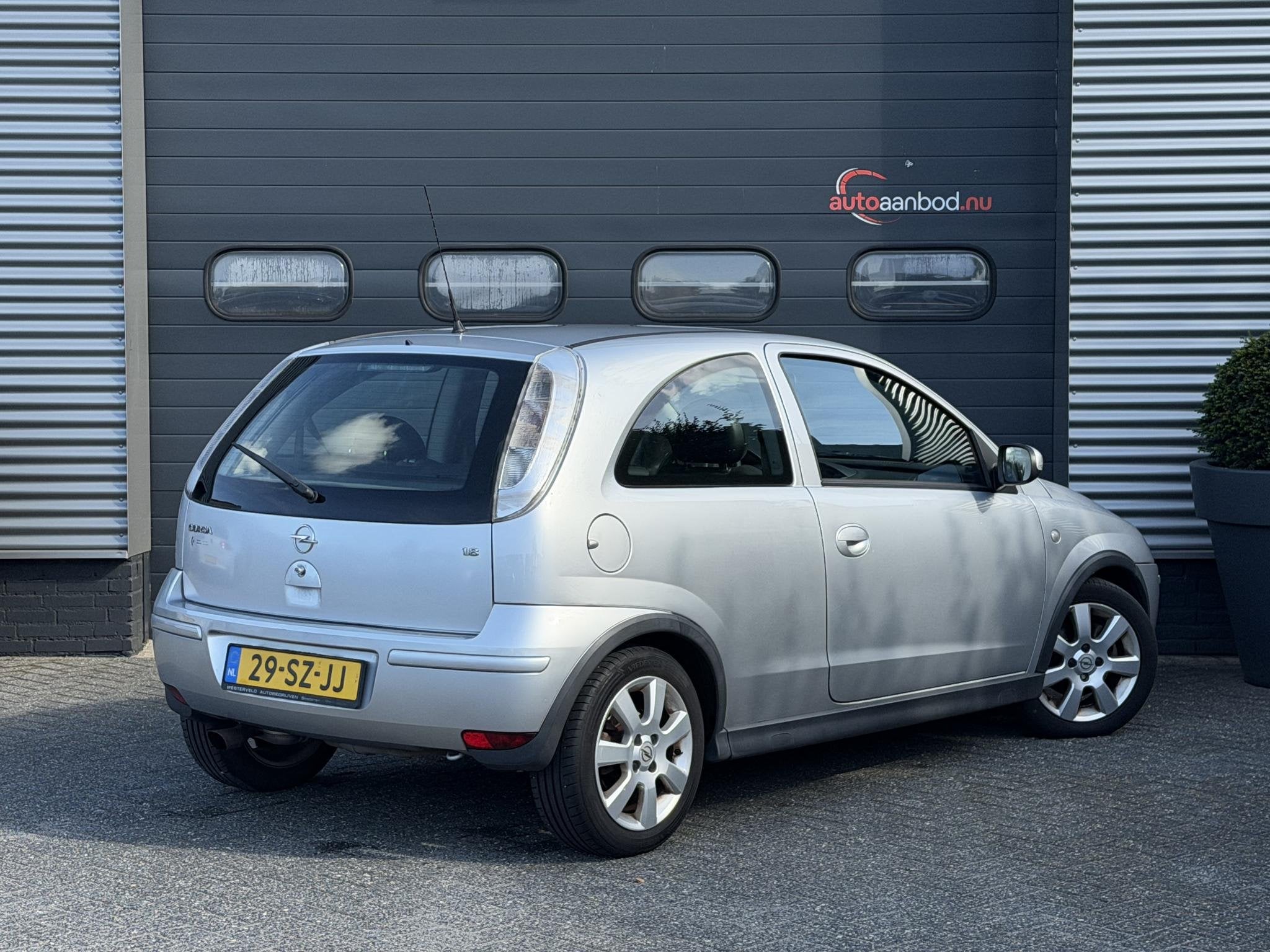 Opel Corsa 1.8-16V Silverline GSI 125 Pk | Airco | Elektrisc, Voorwielaandrijving, Stof, Gebruikt, 4 cilinders