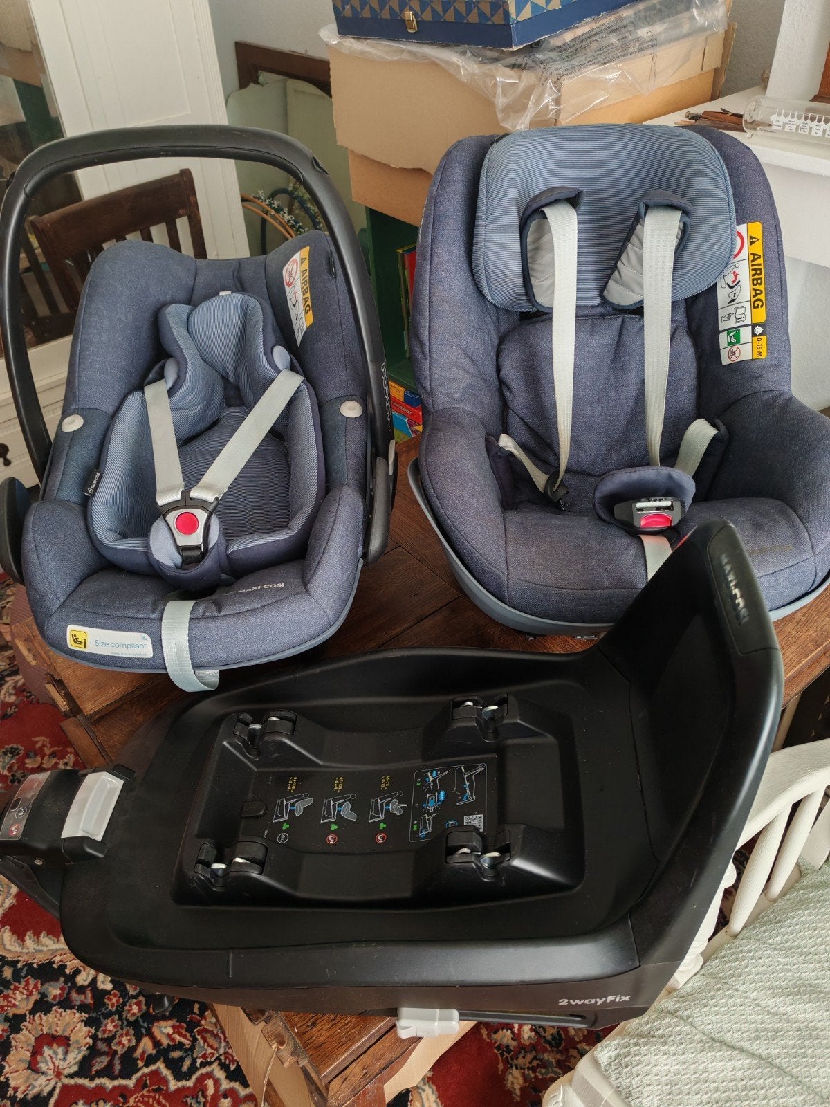 Maxi Cosi 2wayfix + pebbles plus, Enfants & Bébés, Enlèvement