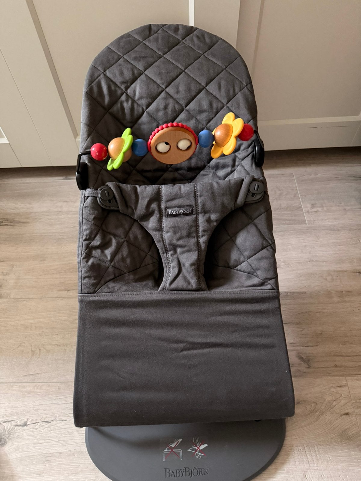BabyBjorn Wipstoel met speeltje, Kinderen en Baby's, Ophalen, Zo goed als nieuw, Wipstoel