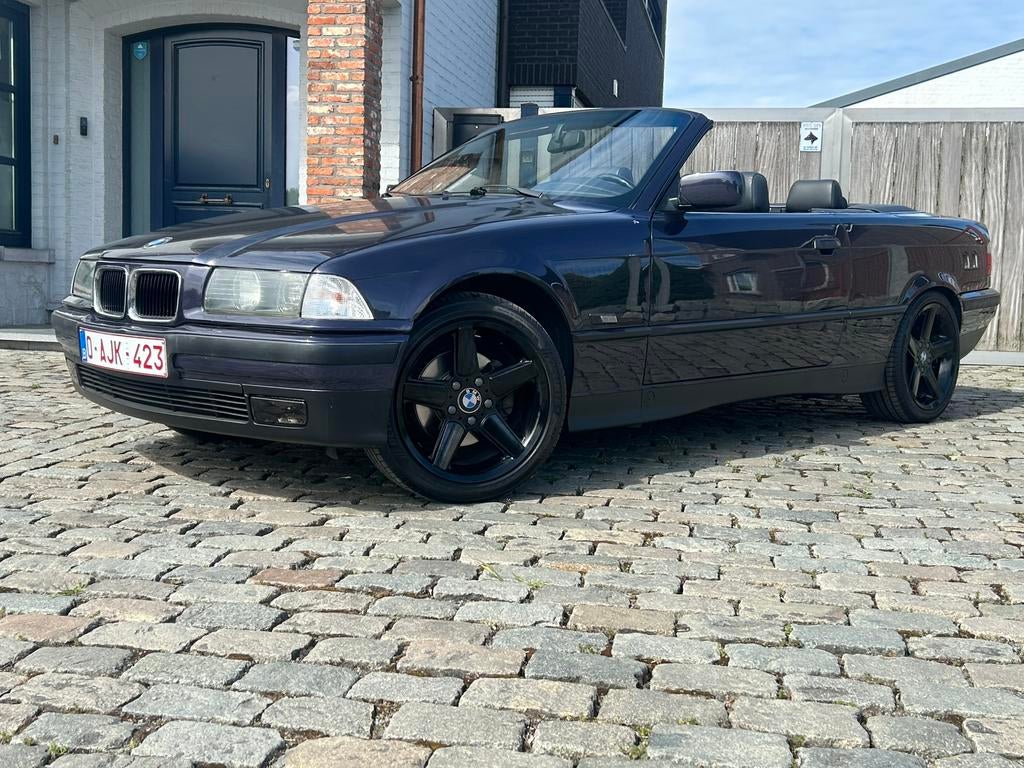 BMW 325i Automaat – 156.000 km – €7.500 (bespreekbaar), Automaat, 4 zetels, Achterwielaandrijving, Zwart
